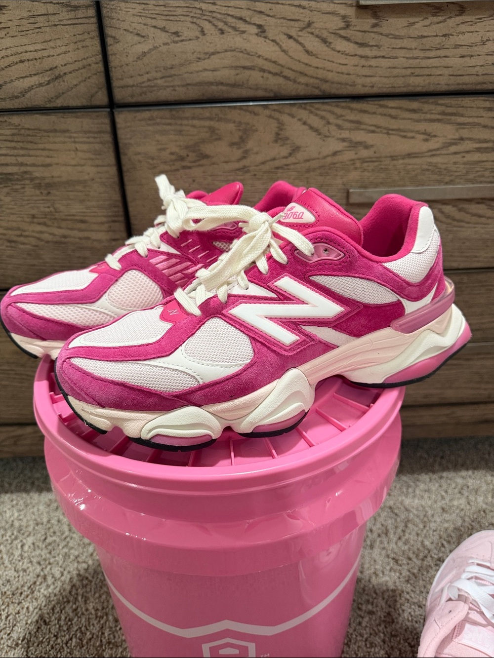 New Balance Women's Hot Pink & White Chunky Retro Runner